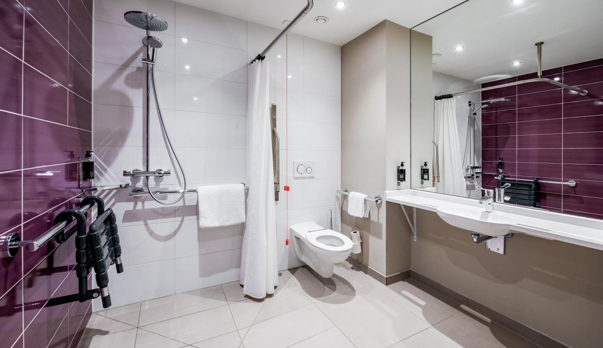 Premier Inn Muenchen City Zentrum Екстериор снимка