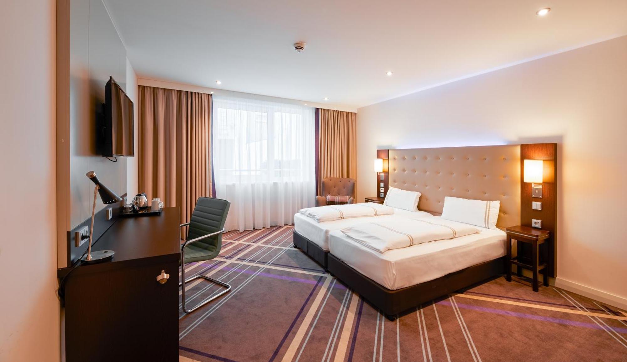 Premier Inn Muenchen City Zentrum Екстериор снимка