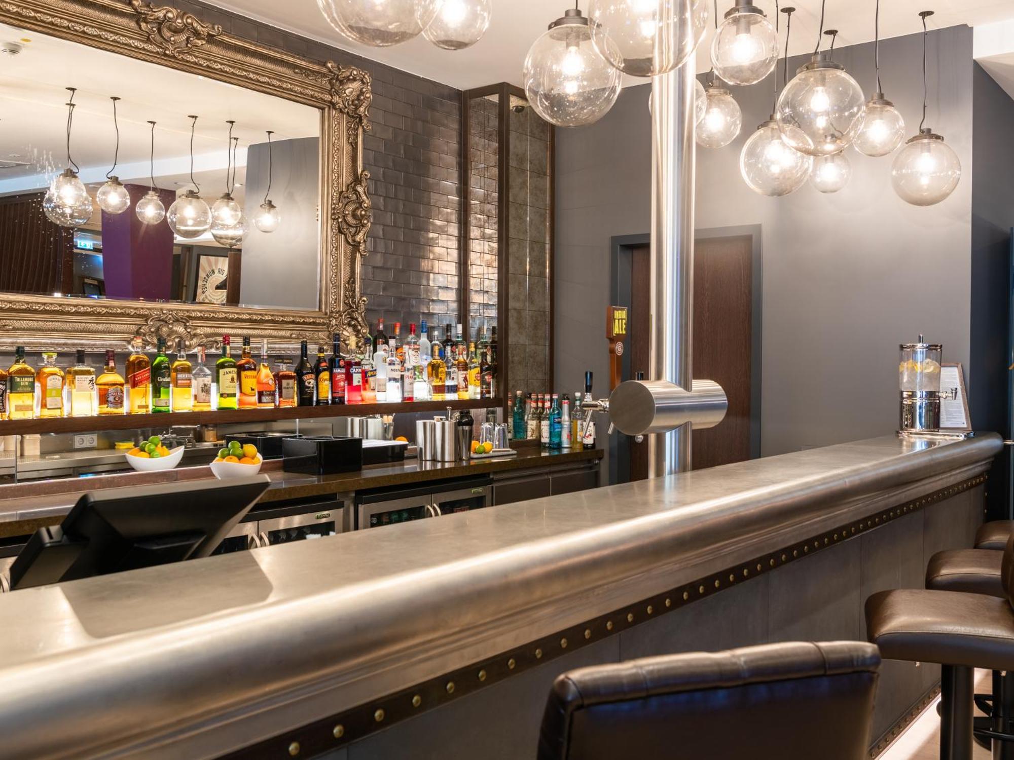 Premier Inn Muenchen City Zentrum Екстериор снимка